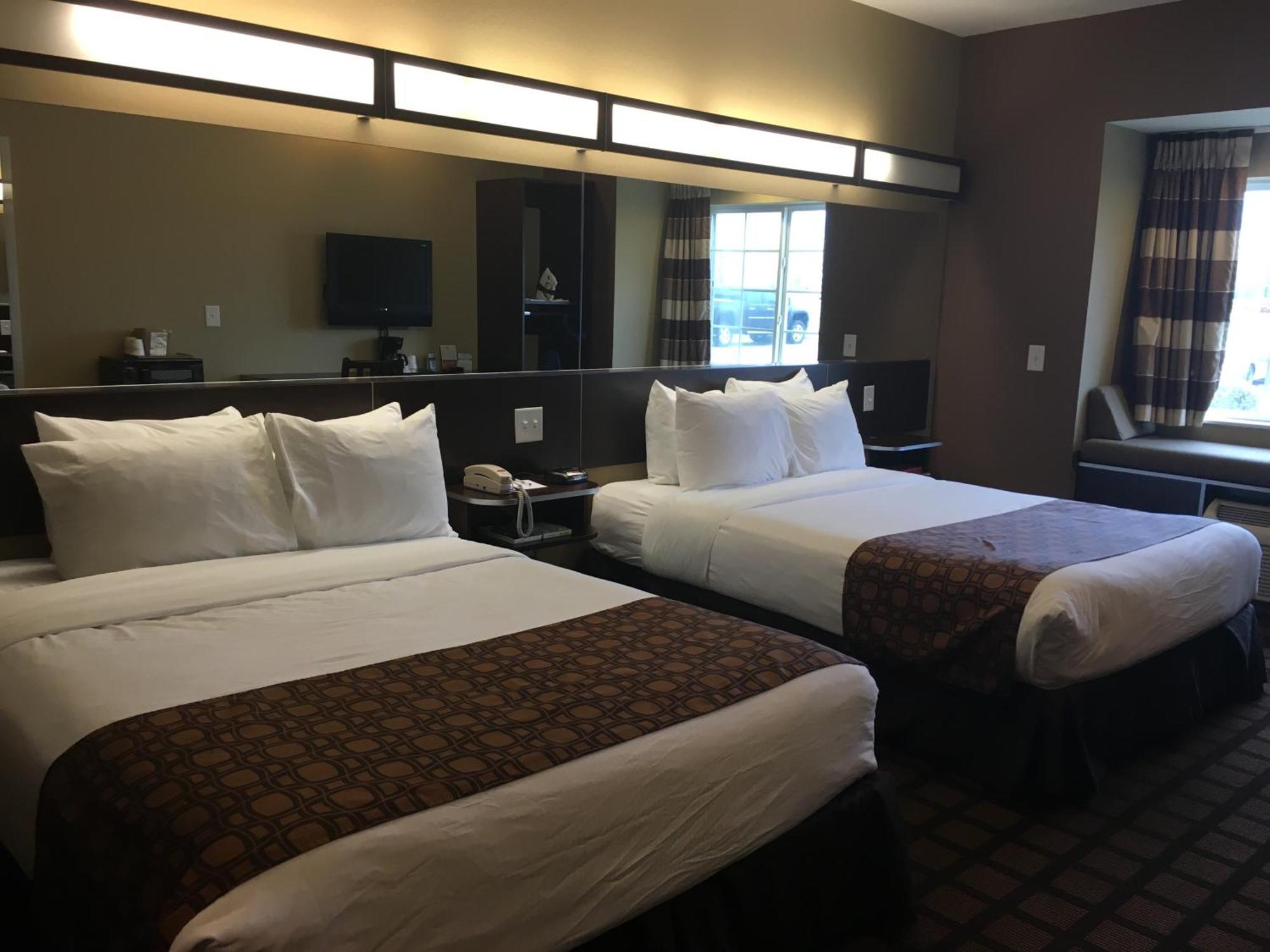 Microtel By Wyndham Perry National Fairground Area I-75 Room photo